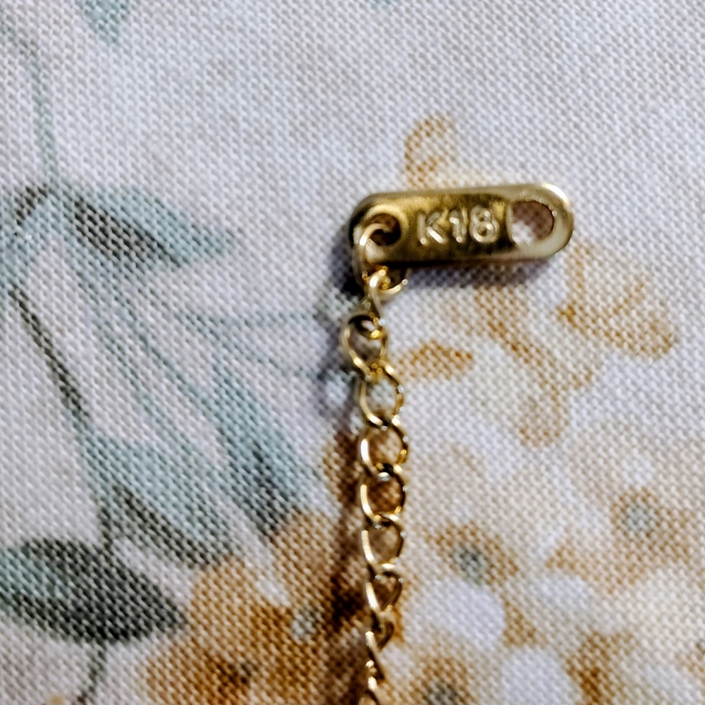 💎🖤LUXURY BLACK+GOLD c's Necklace💎 - Picture 3 of 4